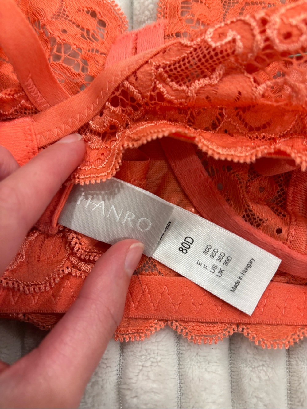 Hanro Vibrant Orange Lace Bralette with Scalloped Trim - Picture 4 of 8
